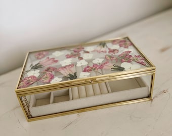 Custom Pressed Flower Jewelry Box - Wedding Flower or Other Events