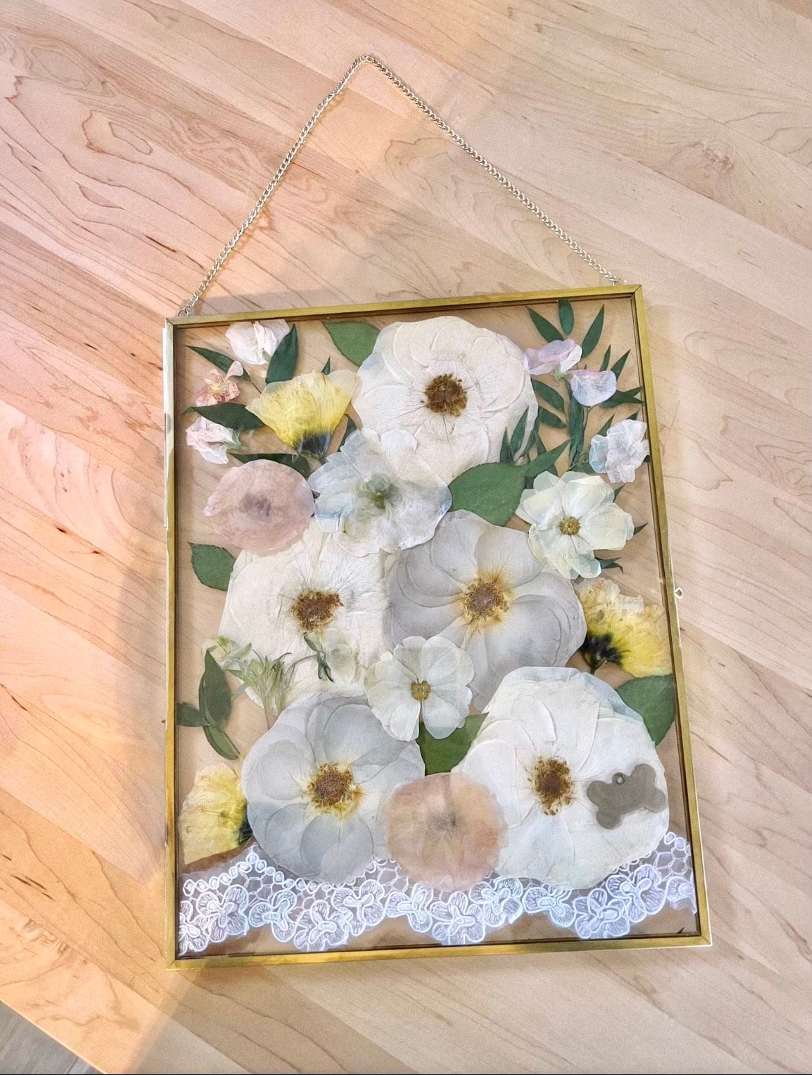 Small pressed flower hanging frame - Cosmos (4x6) — Bloom & Make