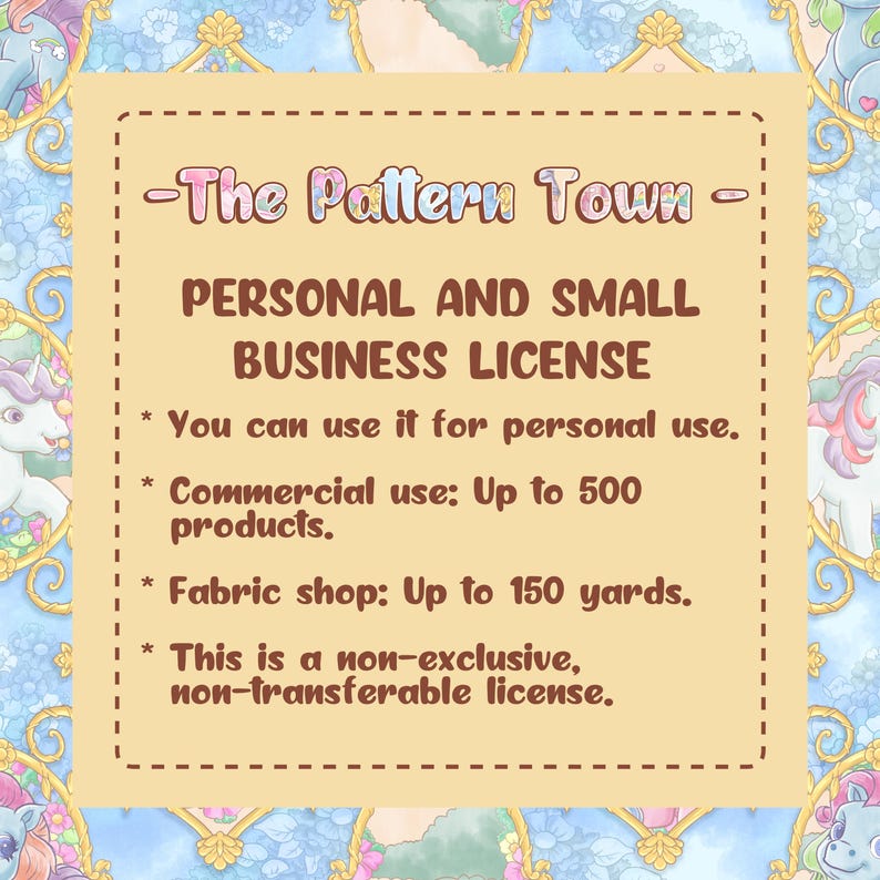 Op de afbeelding: Een beige kaart met de tekst "The Pattern Town" en informatie over een persoonlijke en kleine zakelijke licentie. De kaart staat tegen een lichtblauwe achtergrond met een bloemenpatroon en cartoon eenhoorns.