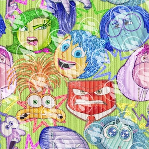 Pode incluir: Padrão repetitivo de personagens de desenhos animados coloridos com várias expressões. O design apresenta rostos verdes, azuis e vermelhos sobre um fundo verde texturizado com detalhes em amarelo. Os personagens têm traços distintos, criando um design vibrante e divertido.