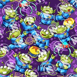 Little Green Aliens Seamless Art