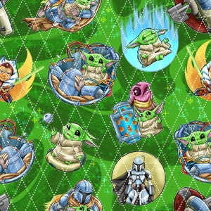 Pode incluir: Um tecido verde estampado com ilustrações de Grogu, o Mandaloriano e outros personagens do universo Star Wars. O design inclui imagens de Grogu em várias poses, juntamente com outros personagens e elementos.