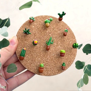 Puntine da disegno fatte a mano a tema cactus