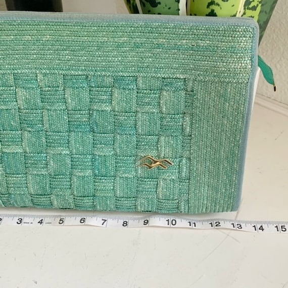 Vintage Italian basket weave green envelope clutch su… Gem