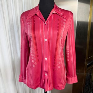 Vintage 70s top, raspberry red, white abstract stripes pattern, long sleeves, dagger lapels 1970s fall blouse, office wear, modern size 8/10