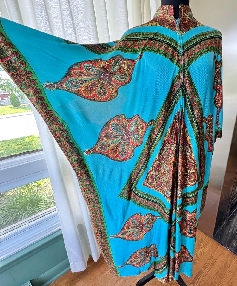 Vintage 70s muumuu, peacock blue orange green abstract leaves print, front zipper kaftan dress, 1970s loungewear, modern size O/S up to 2XL