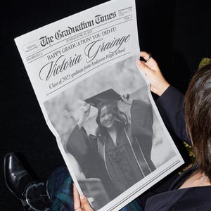 Plantilla de periódico de graduación, boletín de graduación editable, The Graduation Times, anuncio de graduación, periódico de graduación para fotos de graduación