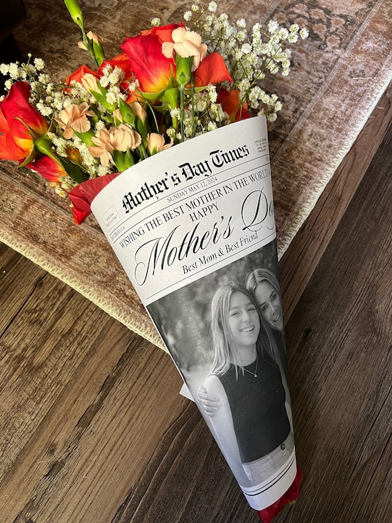 Mother's Day Gift Newspaper Bouquet Wrap, Editable Newsletter Template, Flower Bouquet Wrap, Custom Mother's Day Gift, Mother's Day Card