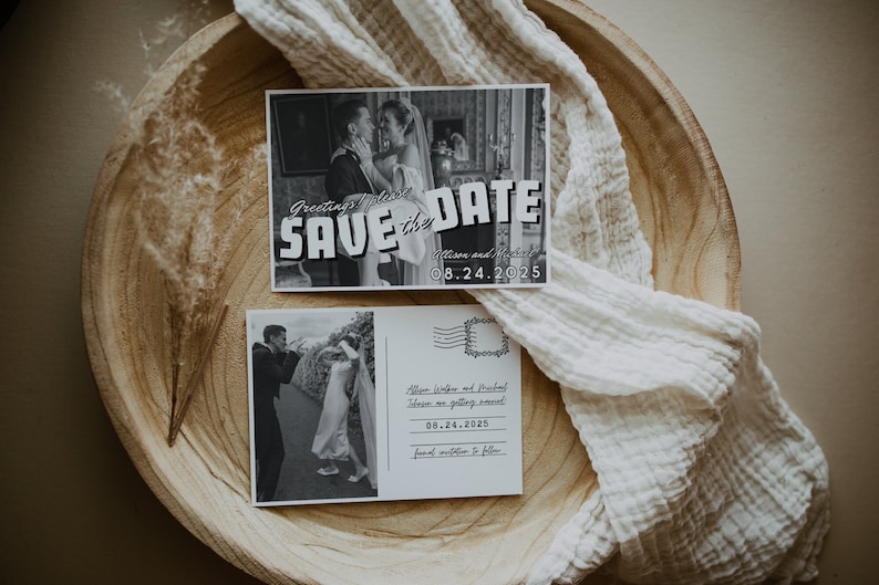 Carte postale vintage inspirée Enregistrer la date Modèle, Photo rétro modifiable Enregistrer la date, Carte photo imprimable Enregistrer la date, Salutations vintage image 2