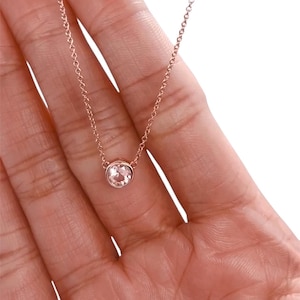 Colar Morganite Station Ouro Rosa 4,5 mm Solitário Aro 0,36 Quilate Blaze Bleu