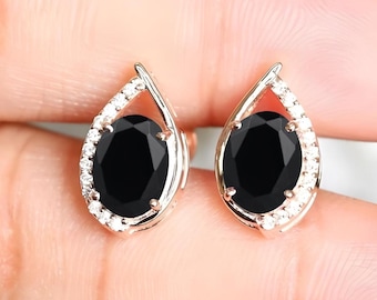 女性のためのユニークなブラックオニキススタッドピアス。14Kローズ
