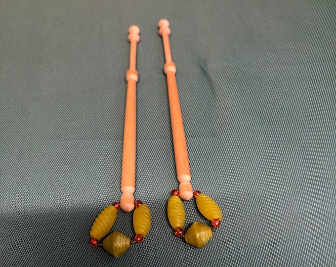 Lacemaking bobbins