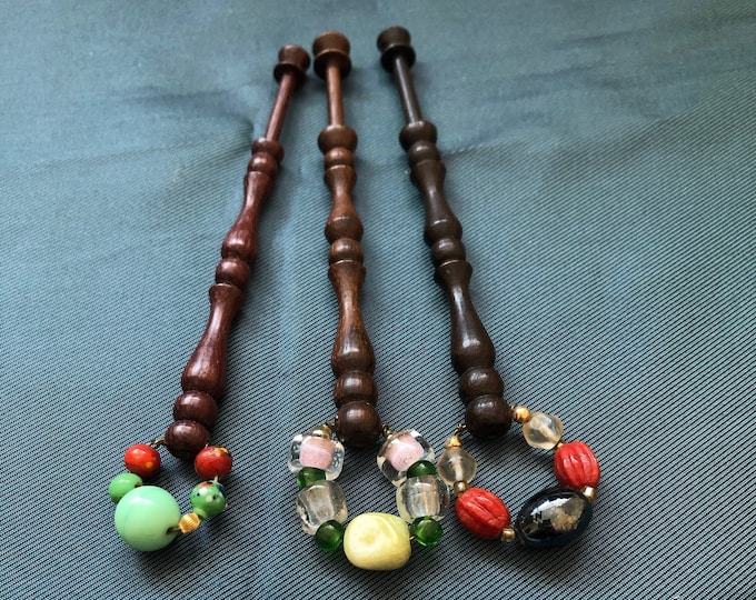 Lacemaking bobbins
