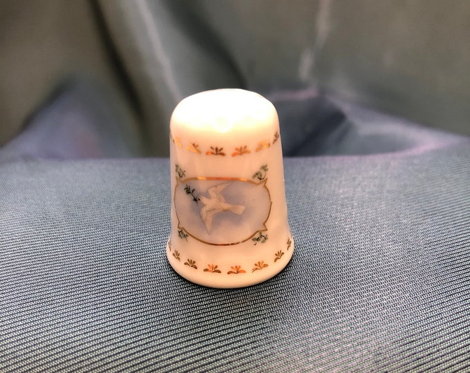 Vintage Thimble - Gilded Doves