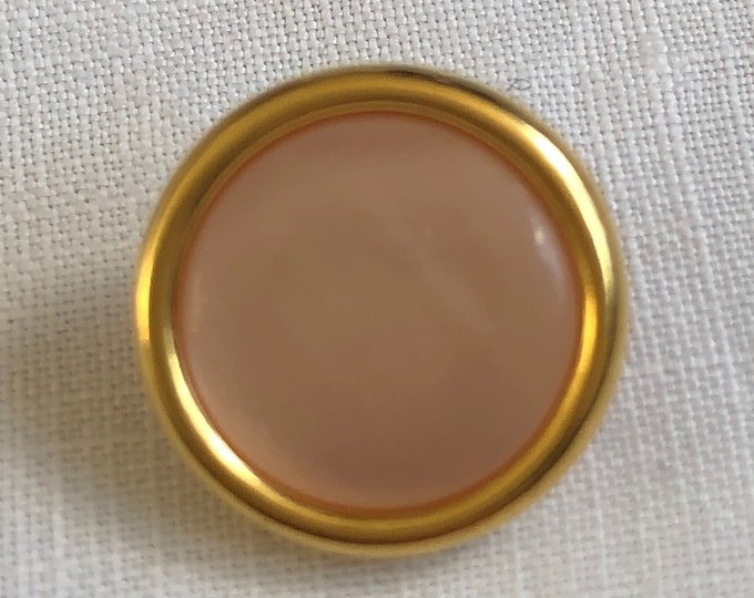 Buttons, Vintage circular pink fashion buttons