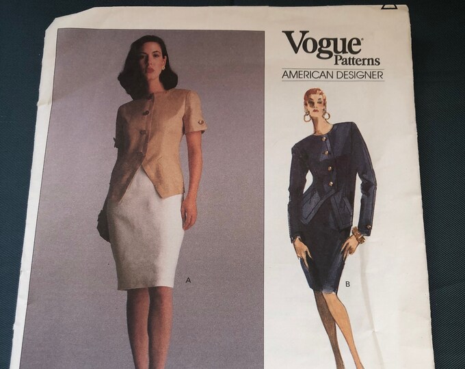 Vogue American Designer, Ladies dress sewing pattern, Factory Folded, Vogue 2251, Bill Blass
