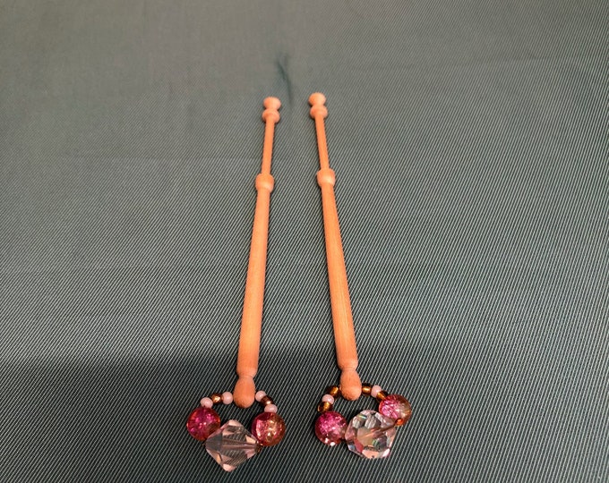 Lacemaking bobbins