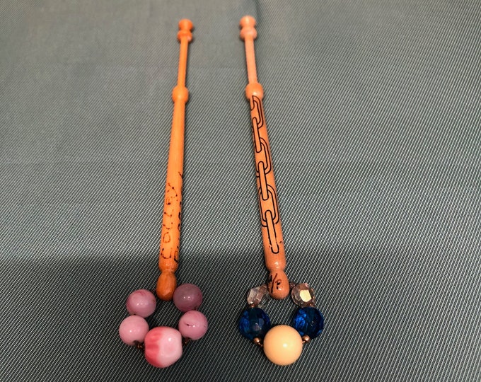 Lacemaking bobbins