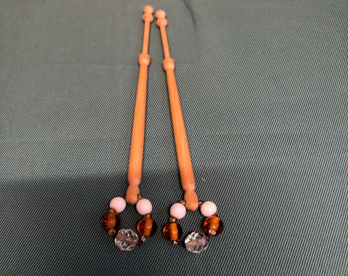 Lacemaking bobbins