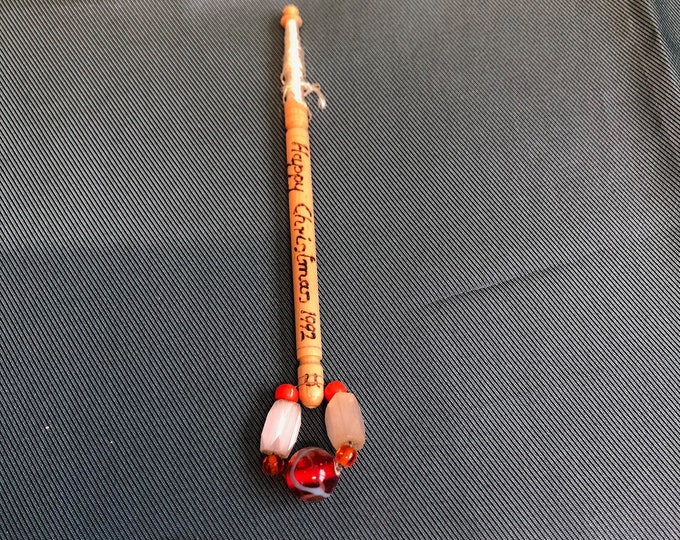 Lacemaking bobbin