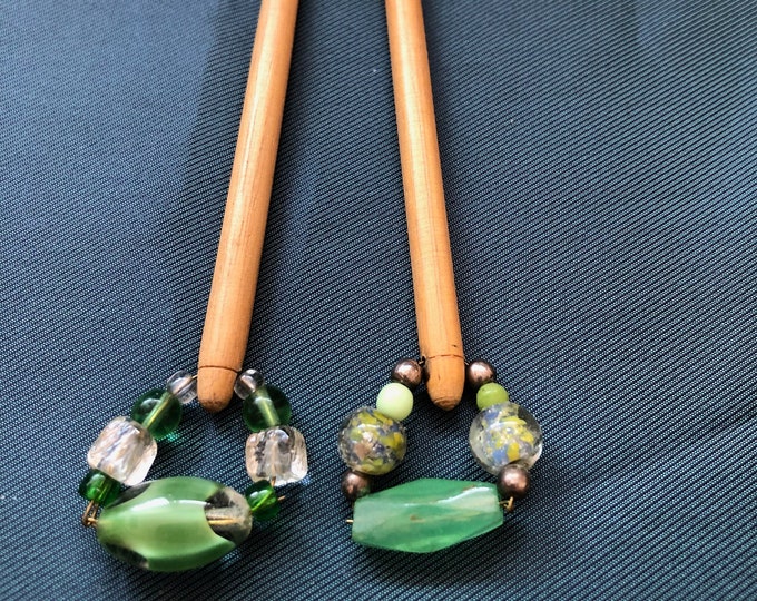 Lacemaking bobbins
