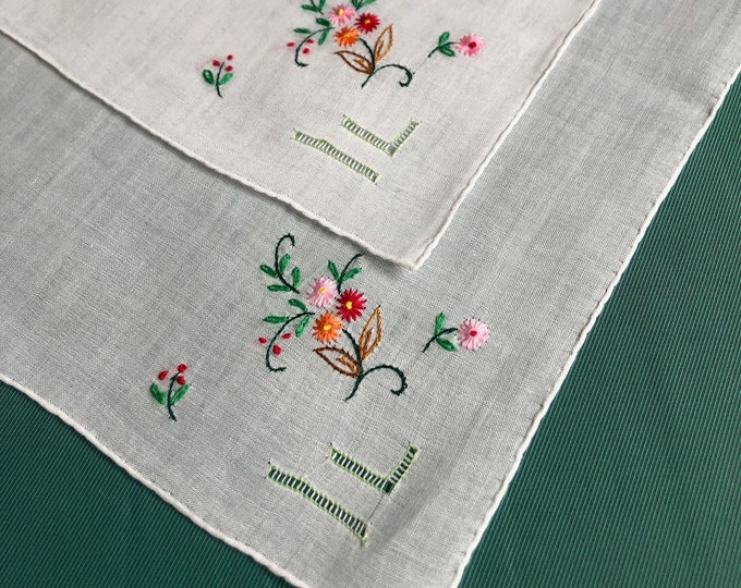 vintage ladies handkerchief, hankie x 2