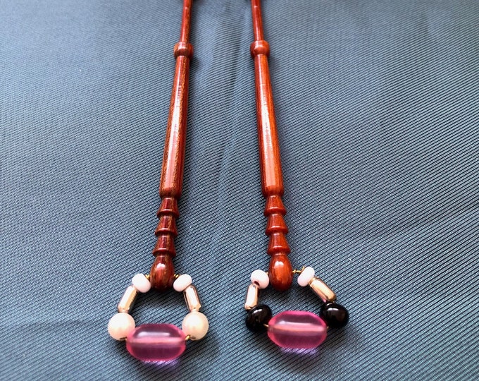 Lacemaking bobbins
