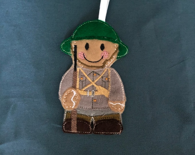 Gingerbread People, door hangers, felt hanging decoration. WW2, Christmas decoration, bag charm