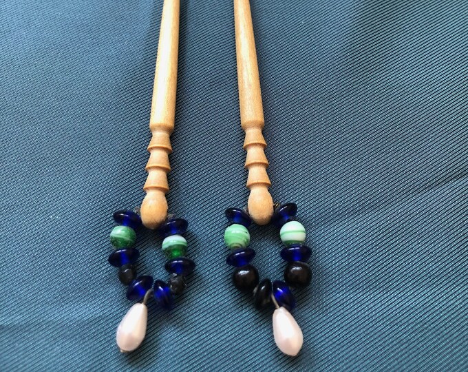 Lacemaking bobbins