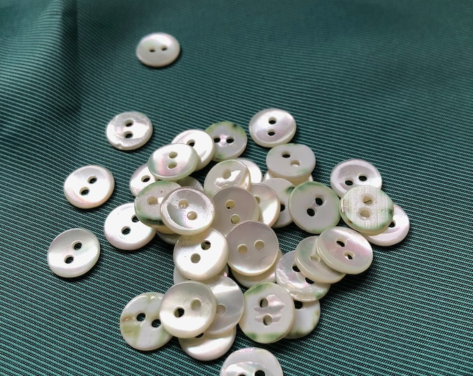 bag of 10 vintage shell buttons