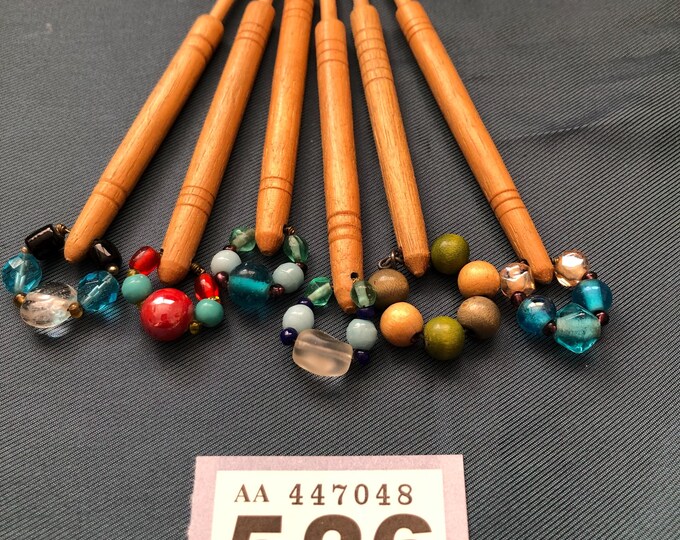 Lacemaking bobbins