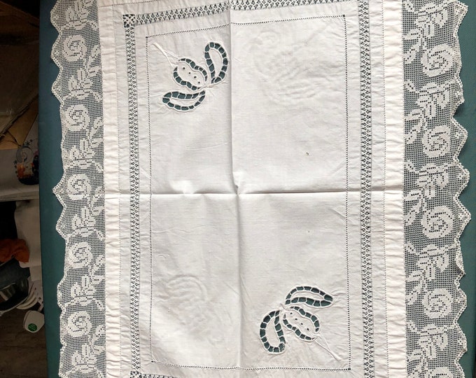 laced trimmed tray cover, table centre