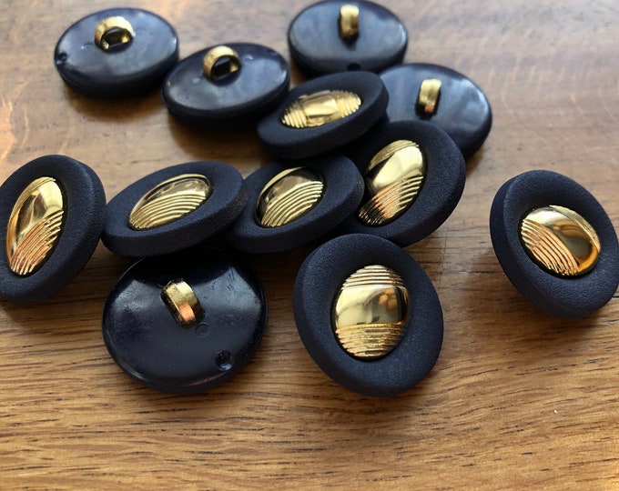 Buttons, Vintage dark blue/purple coloured fashion button with gold coloured centre