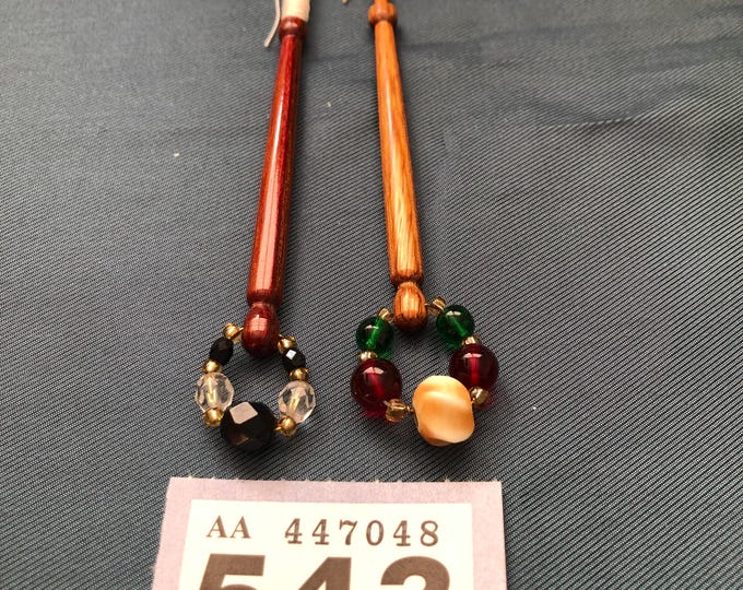 Lacemaking bobbins