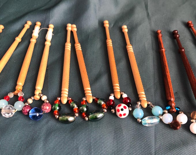 Lacemaking bobbins
