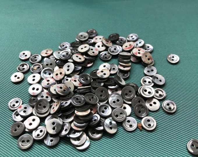 bag of 10 vintage shell buttons