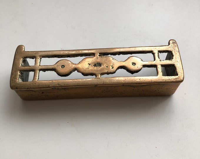 miniature brass antique fire place fender, salesman sample