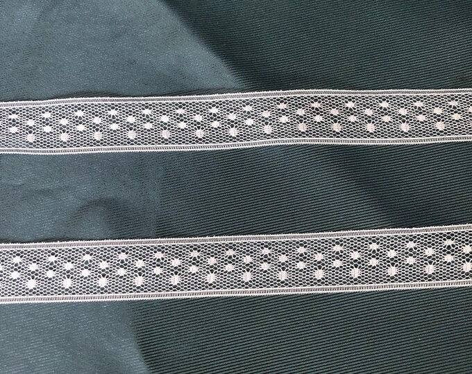 Vintage white lace ribbon, embellishment, notions