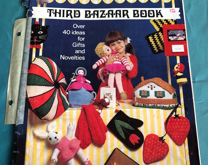 vintage knitting pattern, Patons Third Bazaar Book, paper version