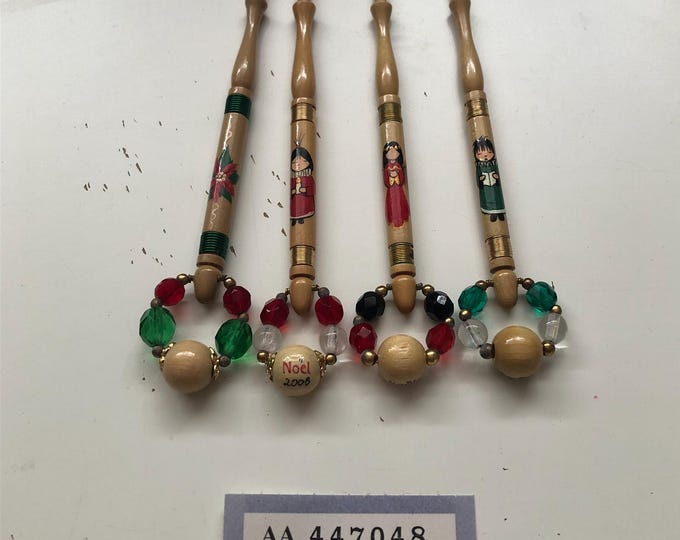 Lacemaking bobbins x 4 Christmas Theme