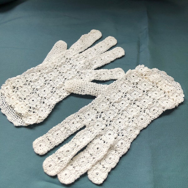 1960's Vintage crochet gloves