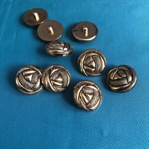 Buttons, Vintage old gold coloured buttons x 6