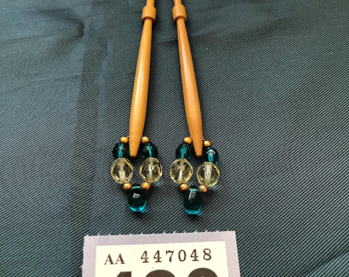 Lacemaking bobbins