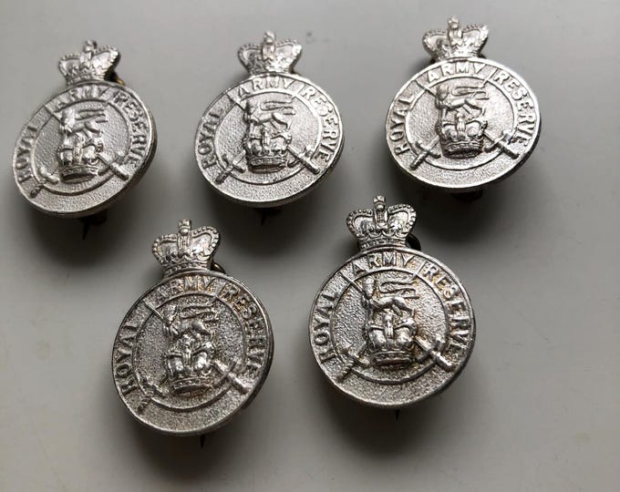 Silver Royal Army Reserve lapel badge