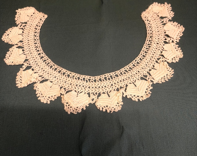 Vintage handmade lace Tatting collar