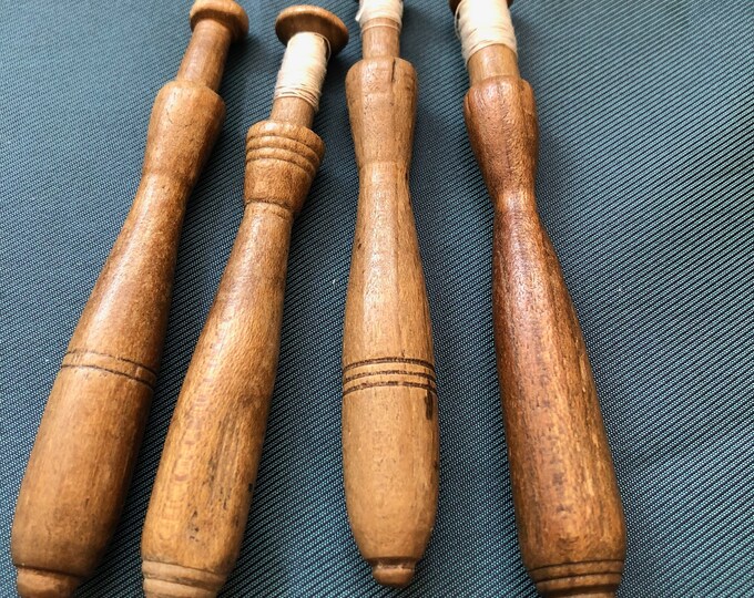 Lacemaking bobbins