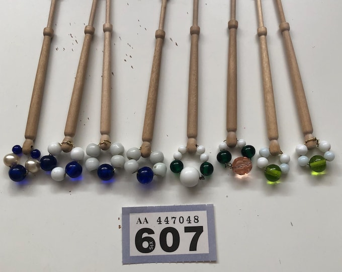 Lacemaking bobbins x 8