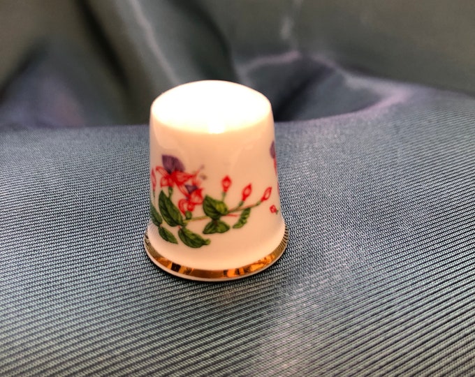 Vintage Thimble - Fuchsia