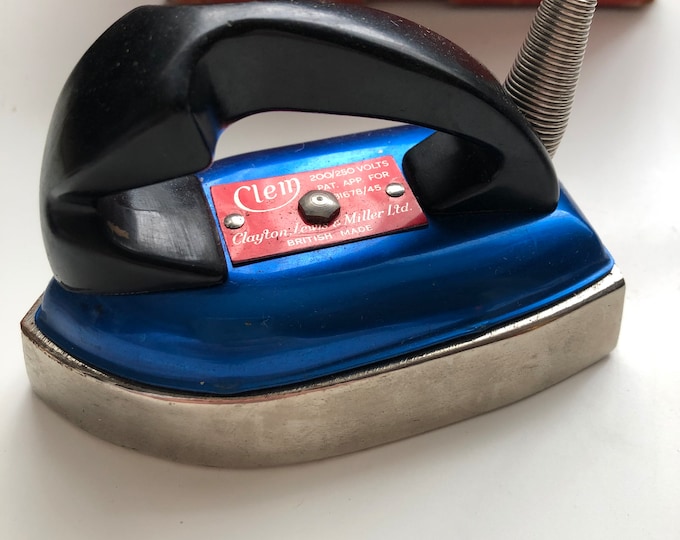 Vintage Clem Travel Iron