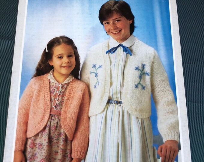 Paper, vintage knitting Pattern, Robin, Childs bolero, pattern No. 13323